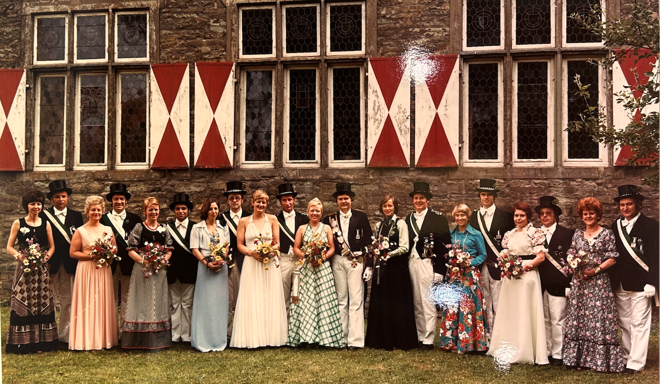 Hofstaat 1975